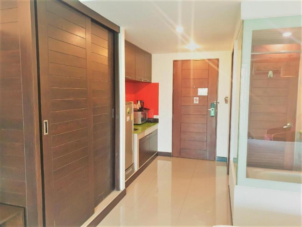 Nice Residence Bangkok Exterior photo